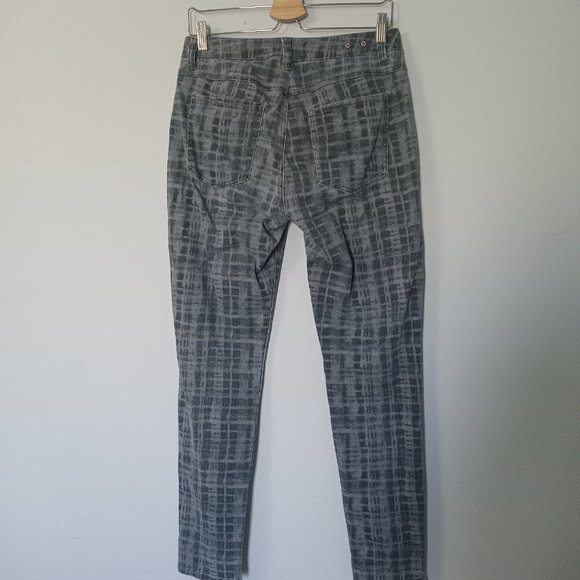 CABI | Grid Skinny Jean - Picture 6 of 15